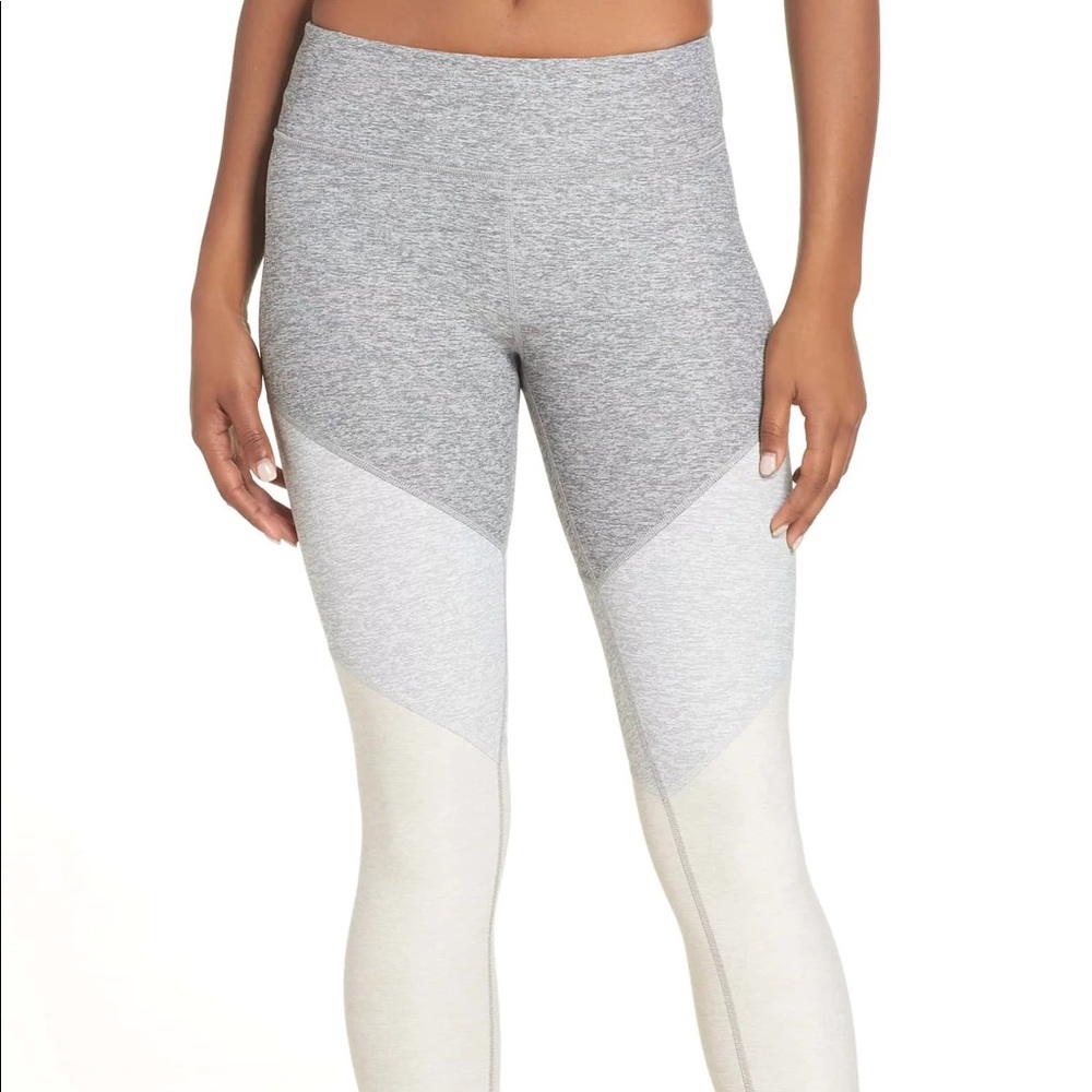 RARE Outdoor Voices 7/8 Spring Leggings